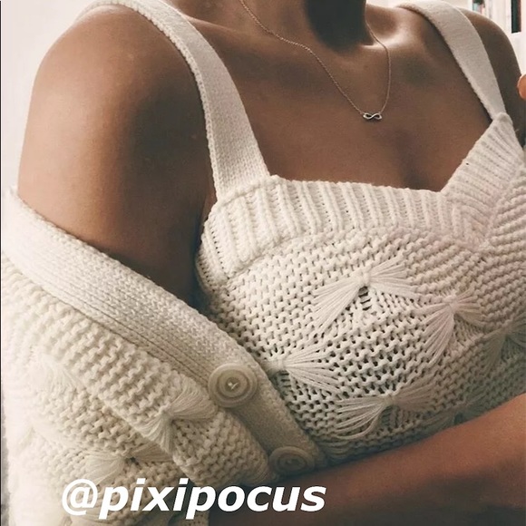 NWT Zara Textured Knit Crop Top White Medium - Picture 2 of 11